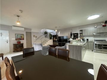 Se vende casa en Costa Verde