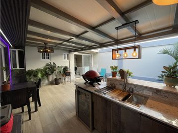 Se vende casa en Costa Verde
