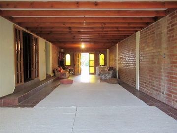 Casa en Venta en Avenida Central / Lo Cañas