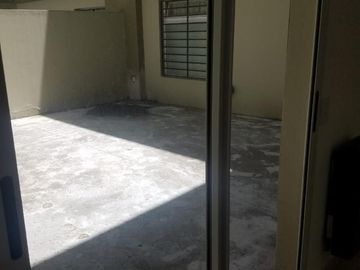 DEPARTAMENTOS DE 2 AMBIENTES CON PATIO A ESTRENAR