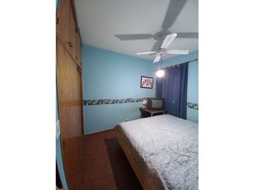 VENDO CASA ESQUINA  DE TRES DORMITORIOS 2 BAÑOS  EN LUZURIAGA MAIPU