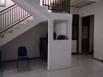 DIJUAL rumah di Jl Kencanasari Barat Surabaya. *TN