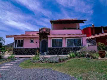 CASA EN VENTA EN AJIJIC, CHAPALA JALISCO
