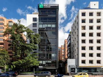 oficina en arriendo en el nogal. Cod A700784