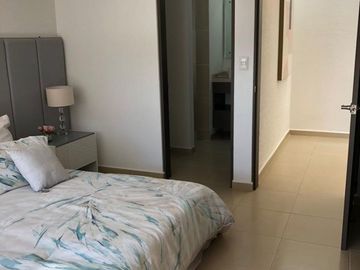 Preciosa Casa Tipo Duplex En Altos Juriquilla, 136 m2, de SUPER LUJO !!