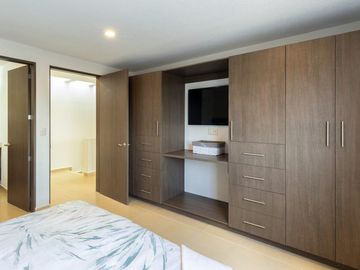 Preciosa Casa Tipo Duplex En Altos Juriquilla, 136 m2, de SUPER LUJO !!