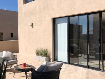 Preciosa Casa Tipo Duplex En Altos Juriquilla, 136 m2, de SUPER LUJO !!