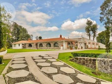 Venta hermosa residencia en Xochimilco, Cdmx