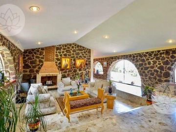 Venta hermosa residencia en Xochimilco, Cdmx