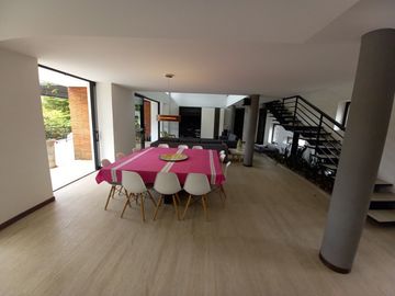 CASA EN VENTA EN LA TRINIDAD
