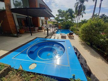 CASA EN VENTA EN LA TRINIDAD