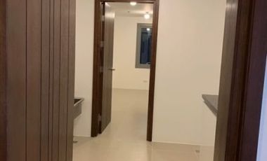 For Rent: 2 Bedroom Unit in The Suites at One Bonifacio High Street