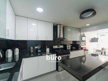 LINDISIMO PENTHOUSE DUPLEX EN VENTA EN CHACARILLA SAN BORJA COMODO COMO UNA CASA