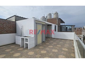 Venta Casa En Esquina Dentro De Condominio Privado En Campiña De Moche
