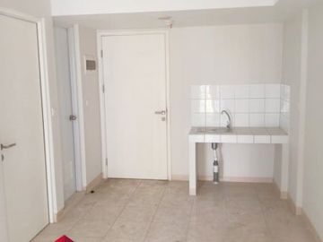 Dijual Apartemen Springlake 3BR View Pool