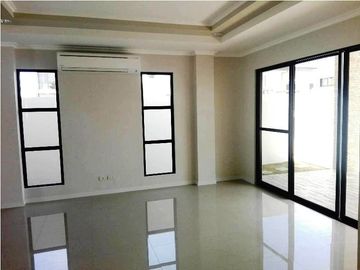 with private pool 2-Storey Brandnew House & Lot for SALE in Hensonville Angeles City near Clark