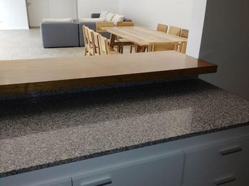 Excelente departamento con gran balcón y terraza. Vivo tortuguitas. Escritorio
