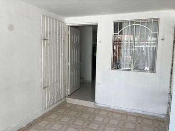 casa en venta en los robles. Cod V106344