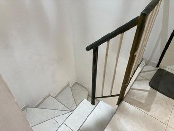 casa en venta en los robles. Cod V106344