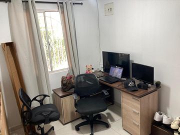 casa en venta en los robles. Cod V106344