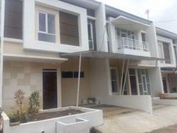 Rumah 3 Kamar Baru MAINROAD dekat ke Cimahi, Tani mulya