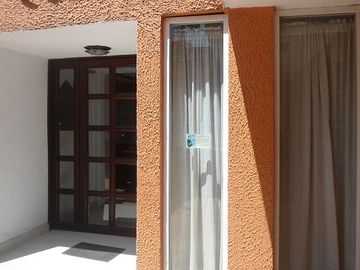 VENTA DE CASA EN BUEN ESTADO DE CONSERVACIÓN