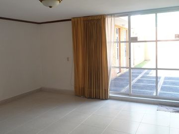 VENTA DE CASA EN BUEN ESTADO DE CONSERVACIÓN
