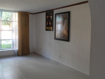 VENTA DE CASA EN BUEN ESTADO DE CONSERVACIÓN