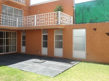VENTA DE CASA EN BUEN ESTADO DE CONSERVACIÓN