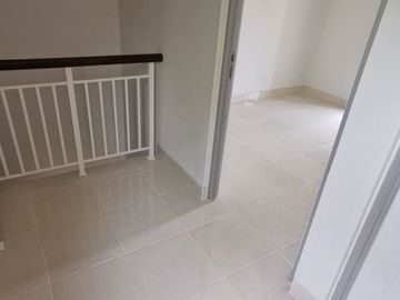 Dijual Rumah Carrillo Gading Serpong Tangerang - Baru, Belum Pernah Dipakai Murah