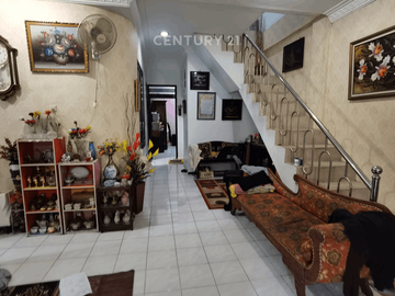 Rumah Strategis Dan Tenang Di Taman Buaran Indah Jak Tim S6936