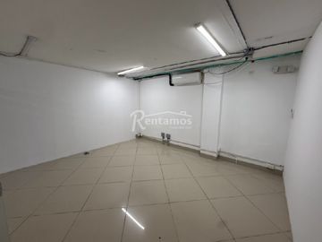 oficina en arriendo en suramericana. Cod A777190