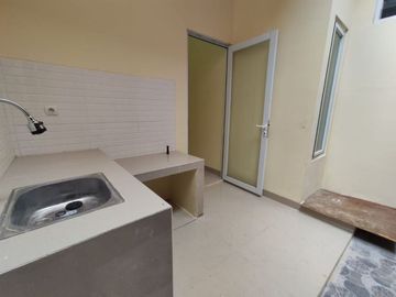 Rumah minimalis lokasi strategis dekat jalan utama raden saleh depok,ada bonus