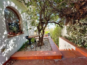 Casa en venta de 5 dorm. en Las Condes
