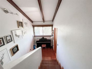 Casa en venta de 5 dorm. en Las Condes