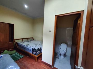 RUMAH IDAMAN TERLARIS JOGLO KLASIK MODERN DI BARAT HOTEL HYATT
