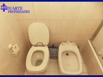 PH 4 AMBIENTES c/ESCRITORIO Y DEPEND./(POSIB. DE GARAGE)- 3 DORM. 2 BAÑOS Y TOILLETTE-PB FRENTE- PARRILLA, LAVADERO, PATIO.  *APTO CRÉDITO*
