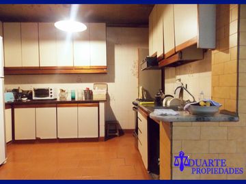 PH 4 AMBIENTES c/ESCRITORIO Y DEPEND./(POSIB. DE GARAGE)- 3 DORM. 2 BAÑOS Y TOILLETTE-PB FRENTE- PARRILLA, LAVADERO, PATIO.  *APTO CRÉDITO*
