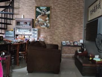 Rumah 1 lantai dalam komplek limo depok