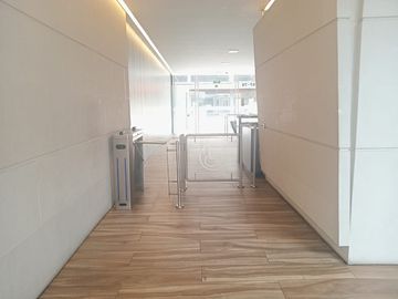 oficina en arriendo/venta en chico norte ii. Cod V1105105