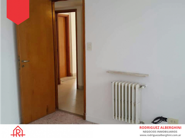 Departamento (Calle 19 e/18 y Av. Kelly)