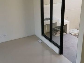 Rumah Dijual/sewa North West NWL Surabaya MC