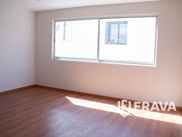 VENTA DE CASA EN COTO ACANTIA EN SOLARES RESIDENCIAL