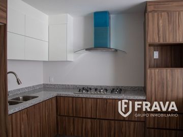 VENTA DE CASA EN COTO ACANTIA EN SOLARES RESIDENCIAL