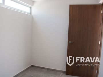VENTA DE CASA EN COTO ACANTIA EN SOLARES RESIDENCIAL