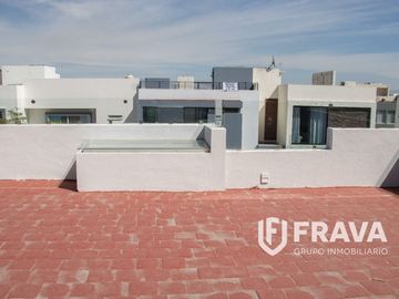 VENTA DE CASA EN COTO ACANTIA EN SOLARES RESIDENCIAL