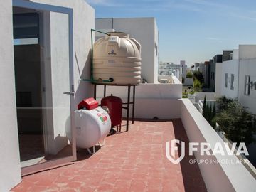 VENTA DE CASA EN COTO ACANTIA EN SOLARES RESIDENCIAL