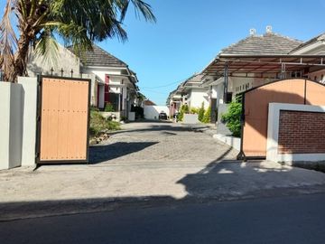 Rumah Baru Siap Huni Dalam Cluster Wirosaban: Type 80