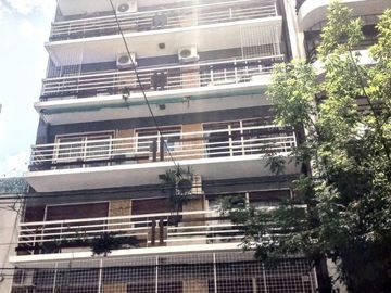 Venta. Departamento. 4 ambientes con dependencia. Luminoso