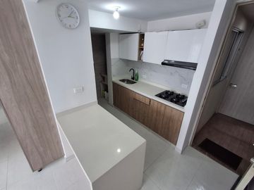 apartamento en arriendo en brisas de los Álamos. Cod A4401